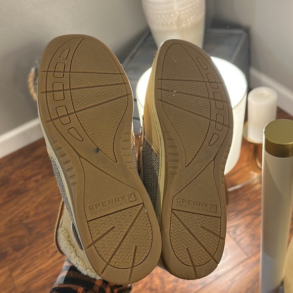 Sperry moccasin boot size 6 - Picture 4 of 4